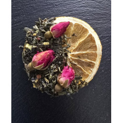 8 x Tea-infused orange slices to hang on the Christmas tree